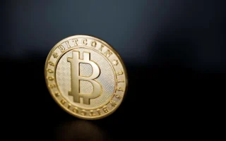 Harga Bitcoin Tembus Bawah $80.000 dan Likuidasi Long $356 Juta