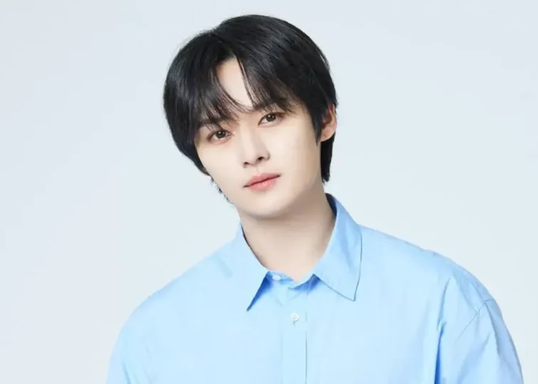 Lee Know Stray Kids Bagikan Kebaikan saat Ulang Tahun ke-26
